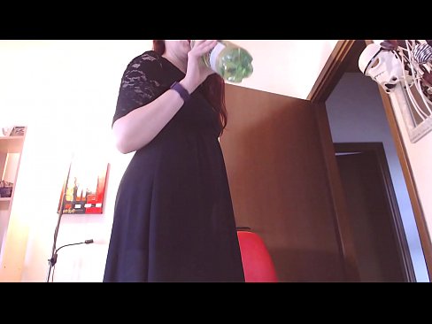 ❤️ Une esclave soumise qui aime les culottes sales et pulpeuses est forcée de se masturber après avoir regardé cette vidéo ! ❤ Vidéo de baise at us ☑