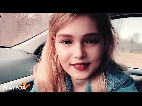 ❤️ Bébé sexy suçant joyeusement une carte de réduction ❤ Vidéo de baise at us ☑